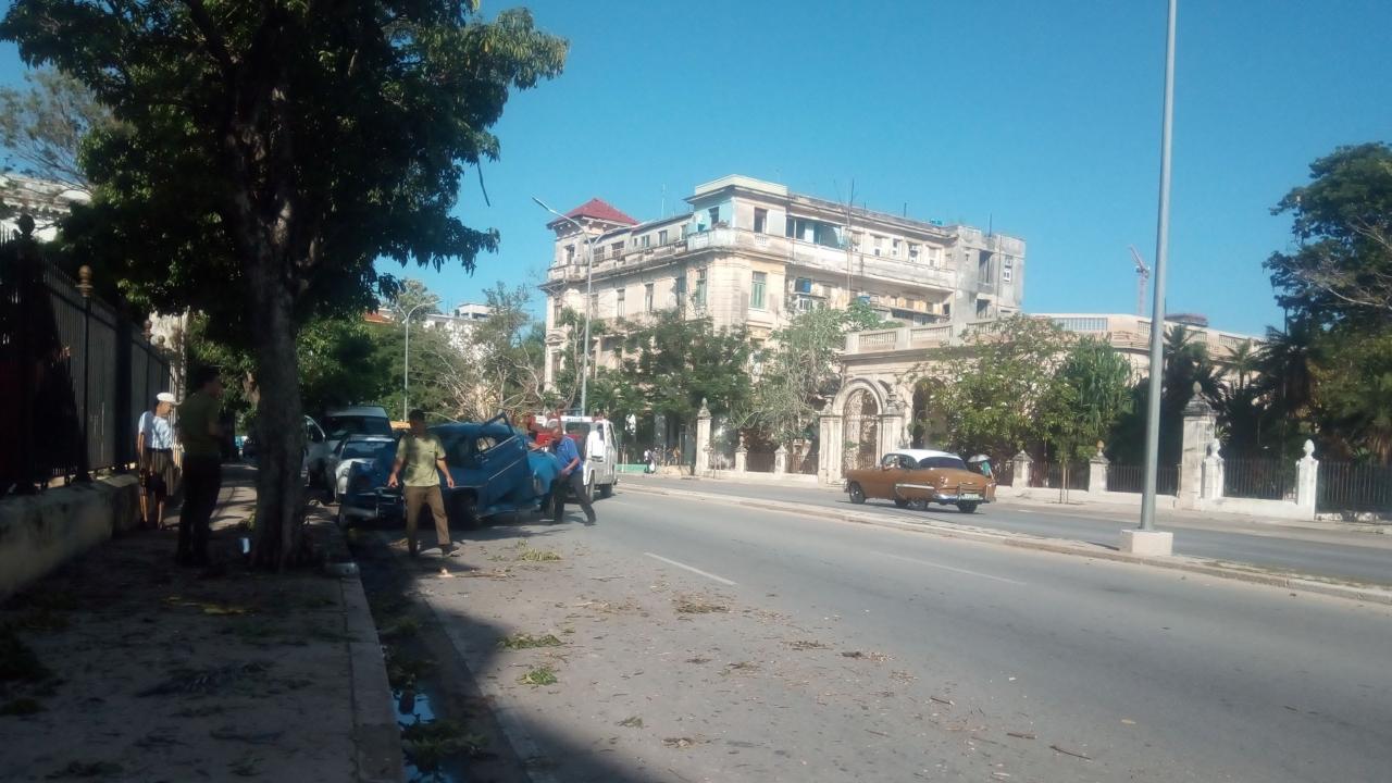 Accidente ocurrido en la calle Línea de El Vedado, en La Habana.