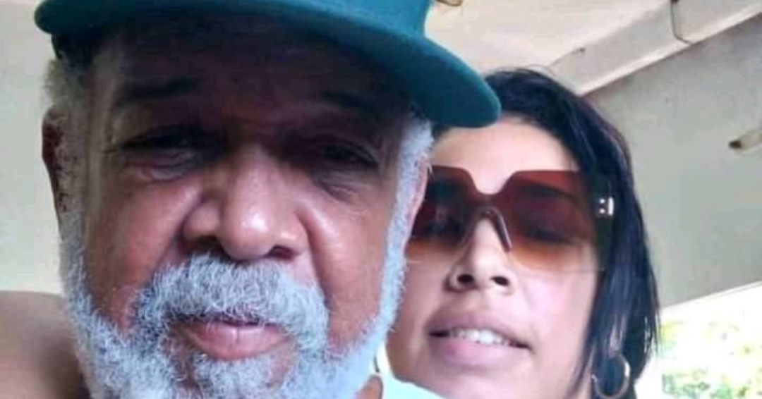 El cubano desaparecido Omar Castillo Coffat junto a una de sus hijas