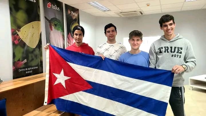 Parte de la delegación cubana que clasificó al primer Campeonato Panamericano de Deportes Electrónicos de Santiago de Chile 2023.