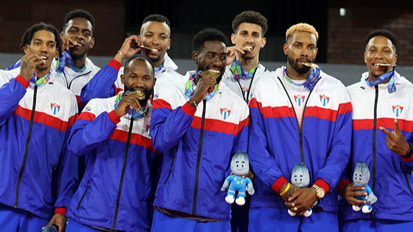 El equipo masculino cubano de voleibol.