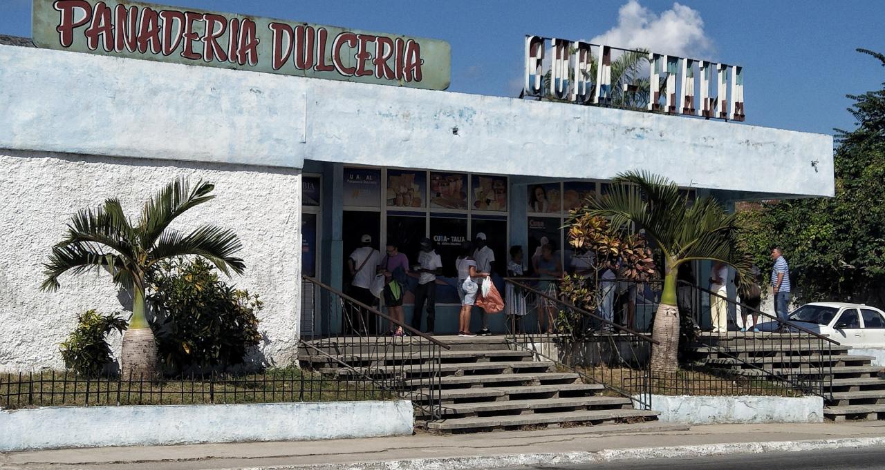 Panadería de 51 y 88 en Marianao, La Habana.