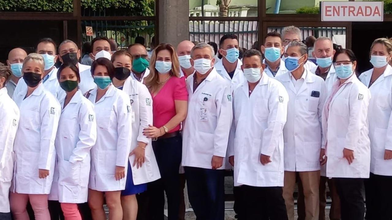 Médicos cubanos, a su llegada a Nayarit. 