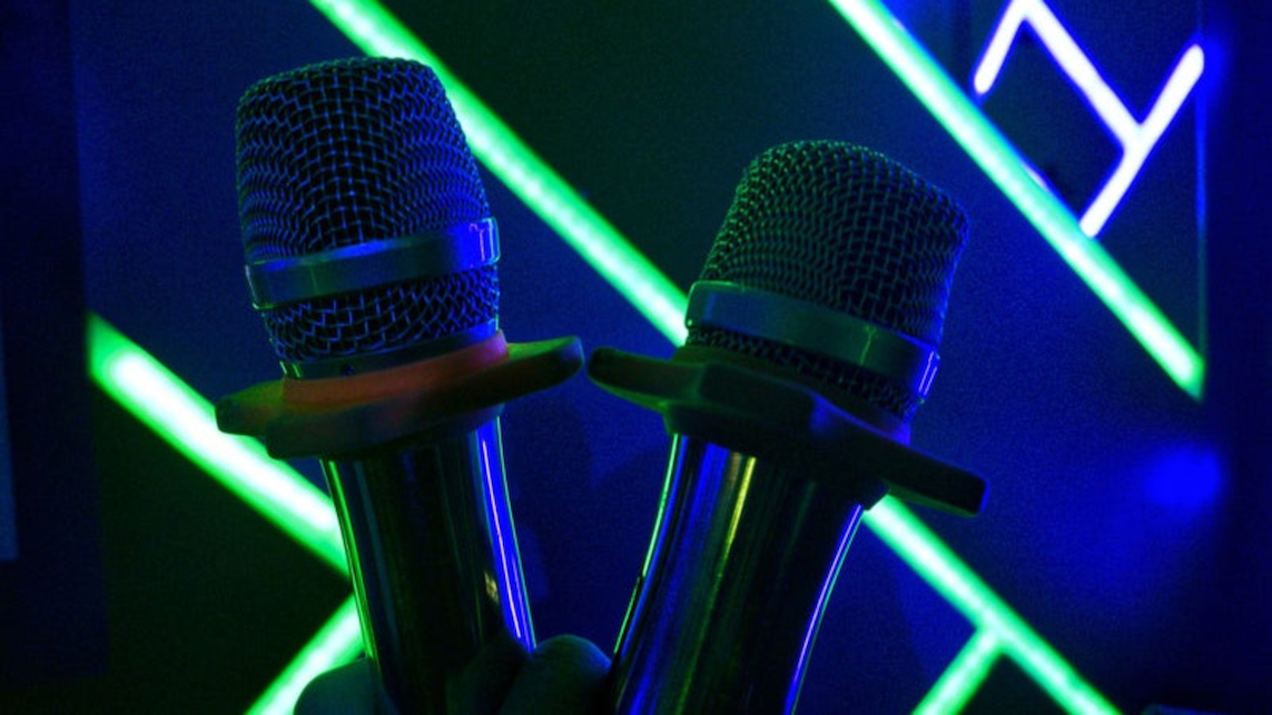 Micrófonos de karaoke.