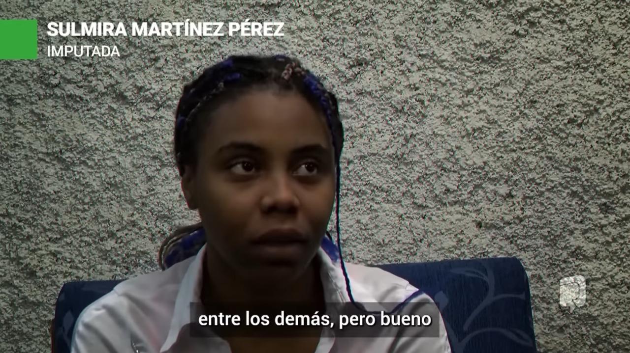 La influencer presa Sulmira Martínez Pérez, expuesta en televisión.