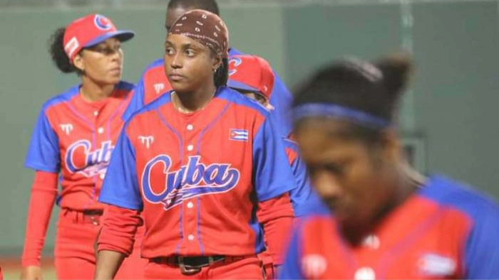 El equipo femenino de béisbol de Cuba.