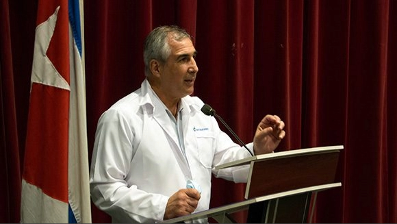 El presidente de BioCubaFarma, Eduardo Martínez Díaz.