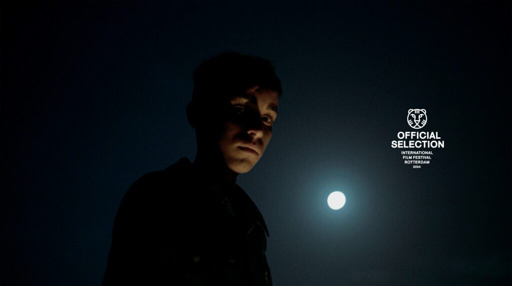 Imagen promocional de 'La historia se escribe de noche', de Alejandro Alonso Estrella.