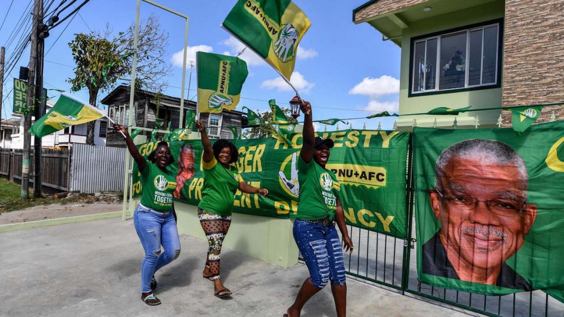 Guyaneses en la pasada campaña electoral. 