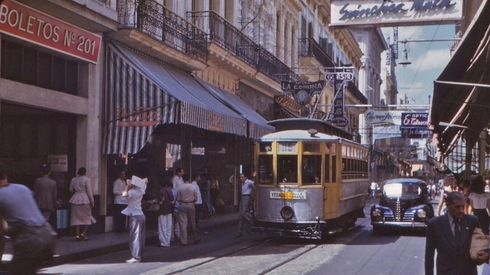 Tranvía Vedado-calle Habana, La Habana, años 40.