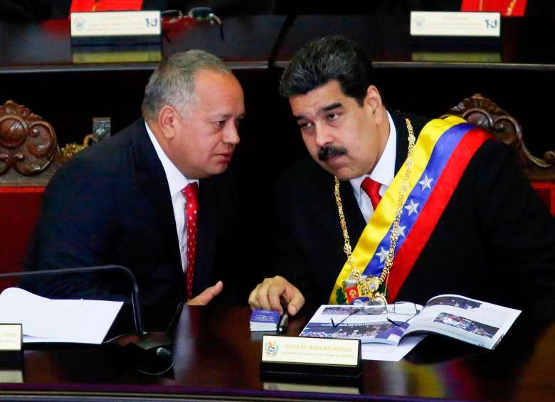 Diosdado Cabello y Nicolás Maduro.