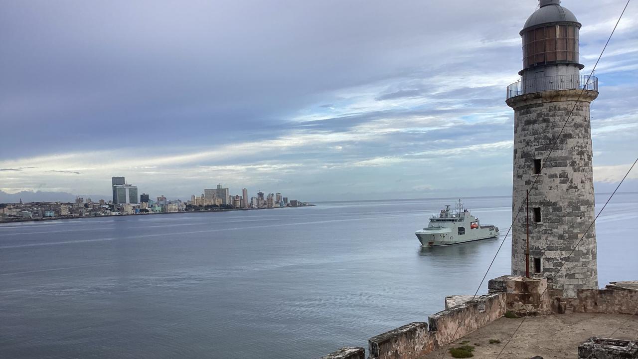 Arribo a La Habana del buque de guerra canadiense Margaret Brooke.