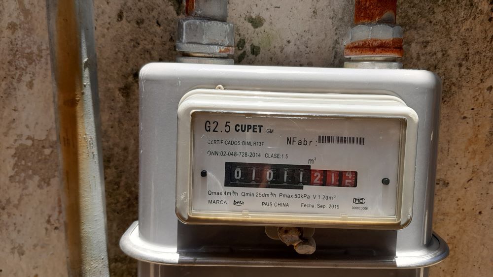 Equipo para controlar el consumo de gas en La Habana.
