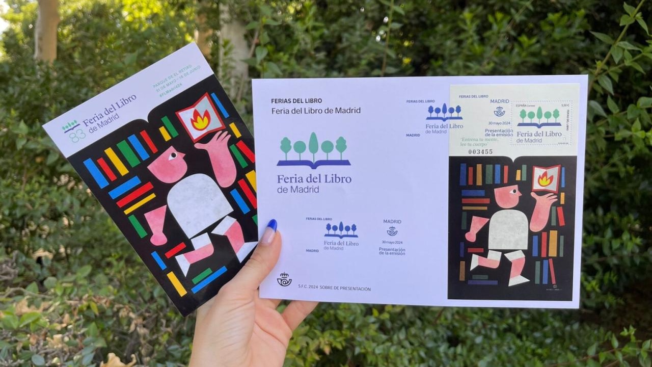 Carteles promocionales de la Feria del Libro de Madrid.
