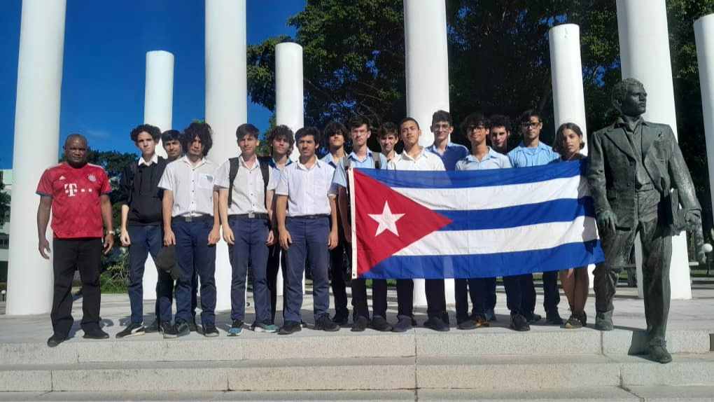 El equipo que representó a Cuba en la XV Olimpiada Iberoamericana de Informática.