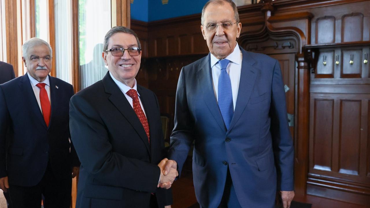 Bruno Rodríguez y Serguéi Lavrov durante su encuentro en Moscú.