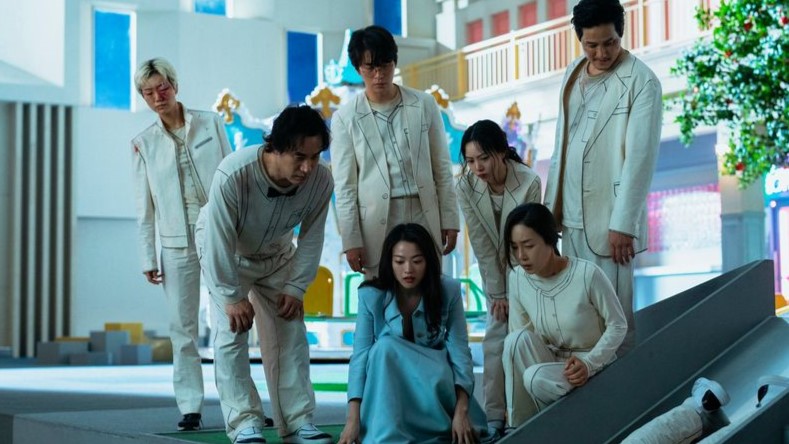 Fotograma de la serie surcoreana "The 8 show".