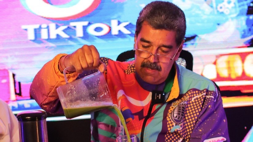 Maduro en uno de sus muy frecuentes videos en TikTok.