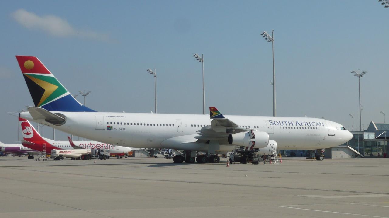 Un Airbus A340 de las aerolíneas de Sudáfrica.