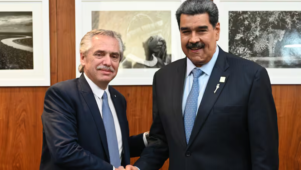 Alberto Fernández y Nicolás Maduro durante un encuentro en 2023.