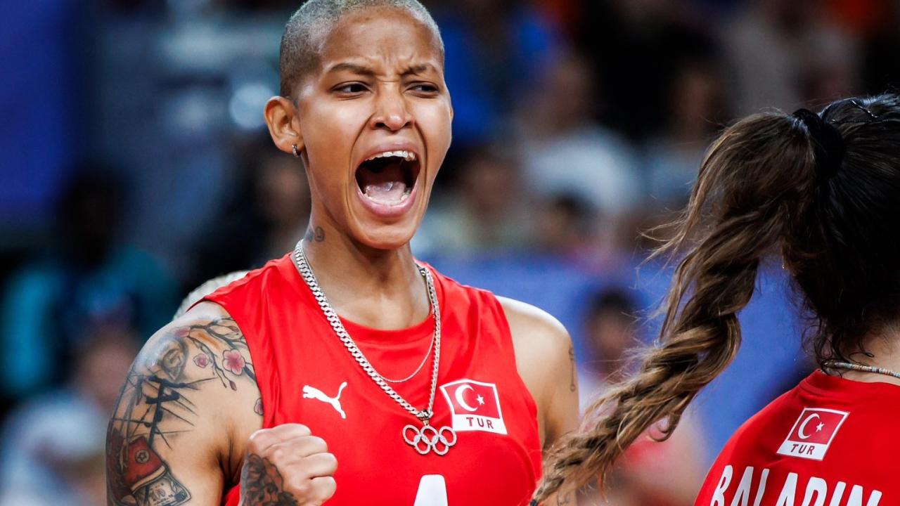 Melisa Vargas durante el choque de Turquía con Holanda en los Juegos Olímpicos.