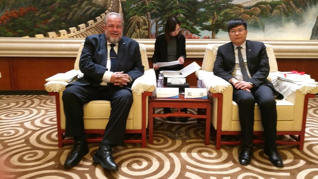 Manuel Marrero, primer ministro de Cuba, de visita en China.