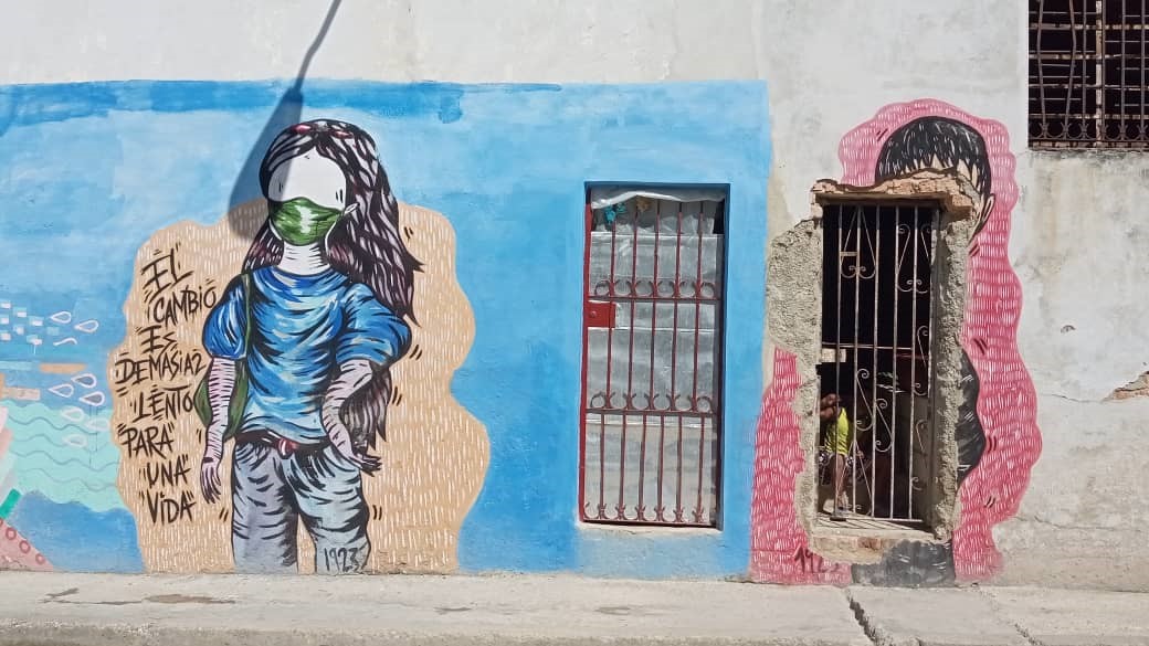 Grafiti en una fachada de La Habana.