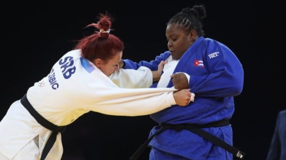 Combate de Idalys Ortiz frente a la serbia Milica Zabic.