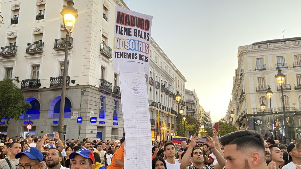 Manifestación de venezolanos en la Puerta del Sol, Madrid.