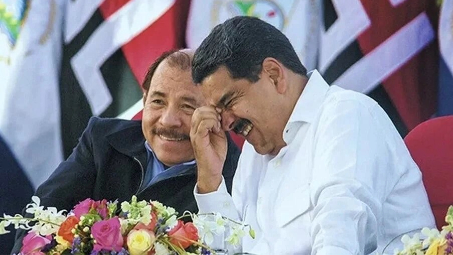 Daniel Ortega y Nicolás Maduro en complicidad.