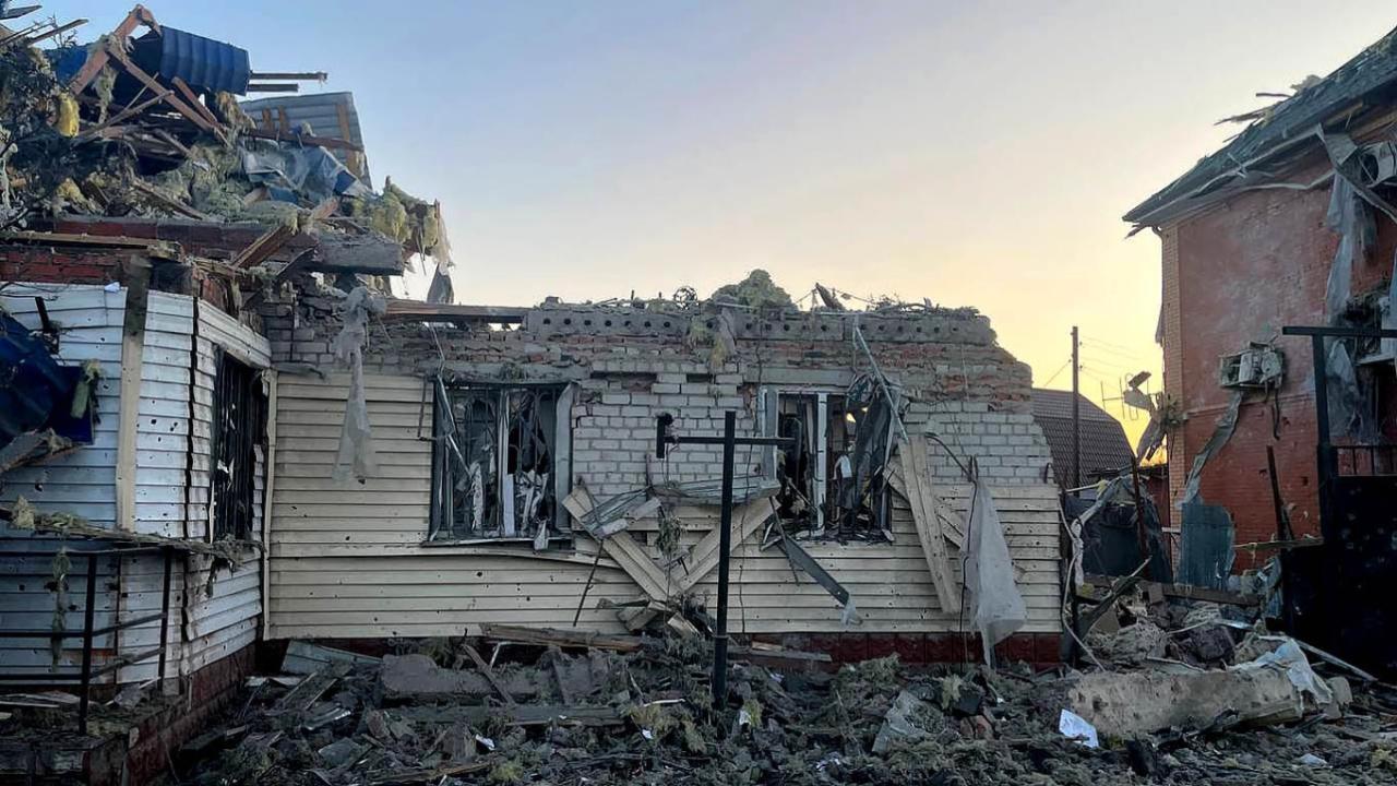 La ciudad de Sudzha, en la región de Kursk, tras los bombardeos ucranianos.