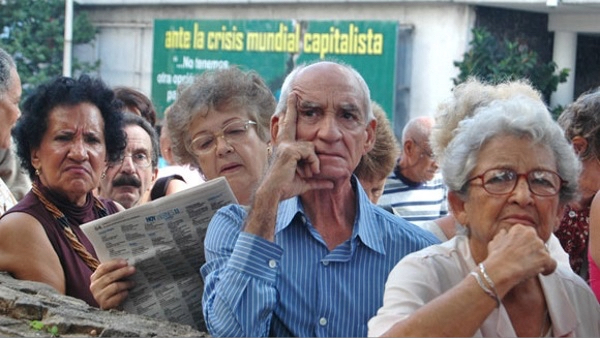 Ancianos cubanos, tal como aparecen en la prensa oficial.