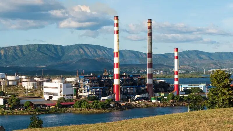 Termoeléctrica Renté, en Santiago de Cuba, continuamente averiada.