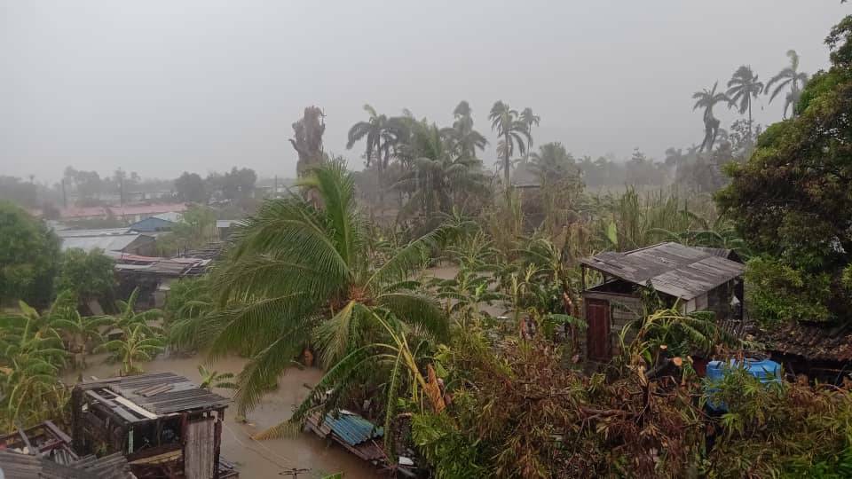 Baracoa amanece bajo agua.