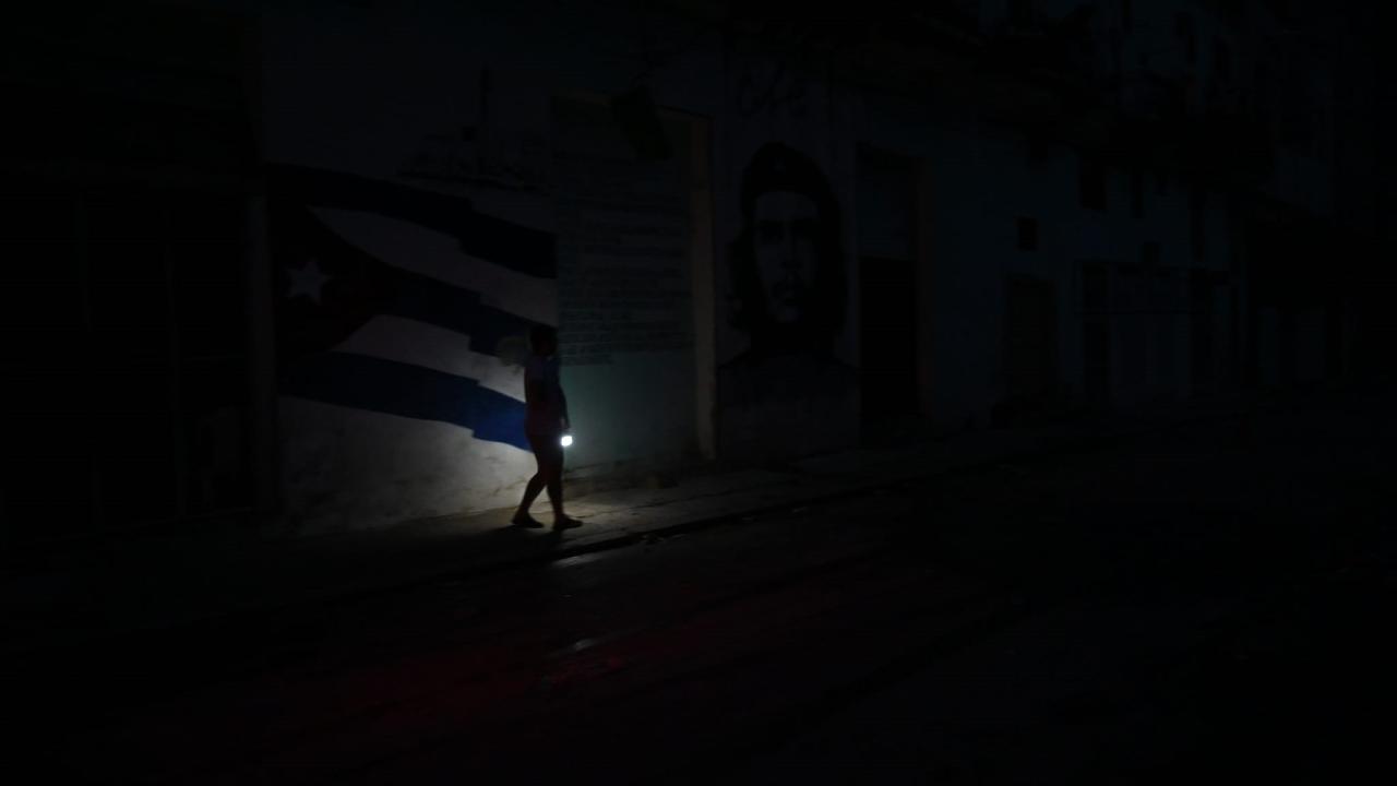 Calle de La Habana durante el apagón del 18 de octubre.