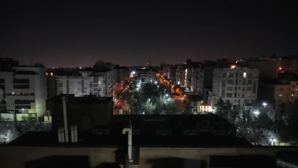 Vista de la capital de Irán, Teherán, en la madrugada del 26 de octubre de 2024. 