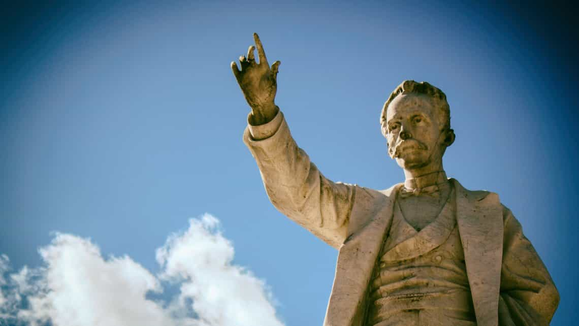 Estatua de José Martí, Parque Central, La Habana.