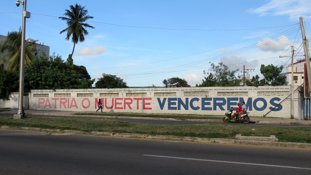 Propaganda castrista en La Habana.