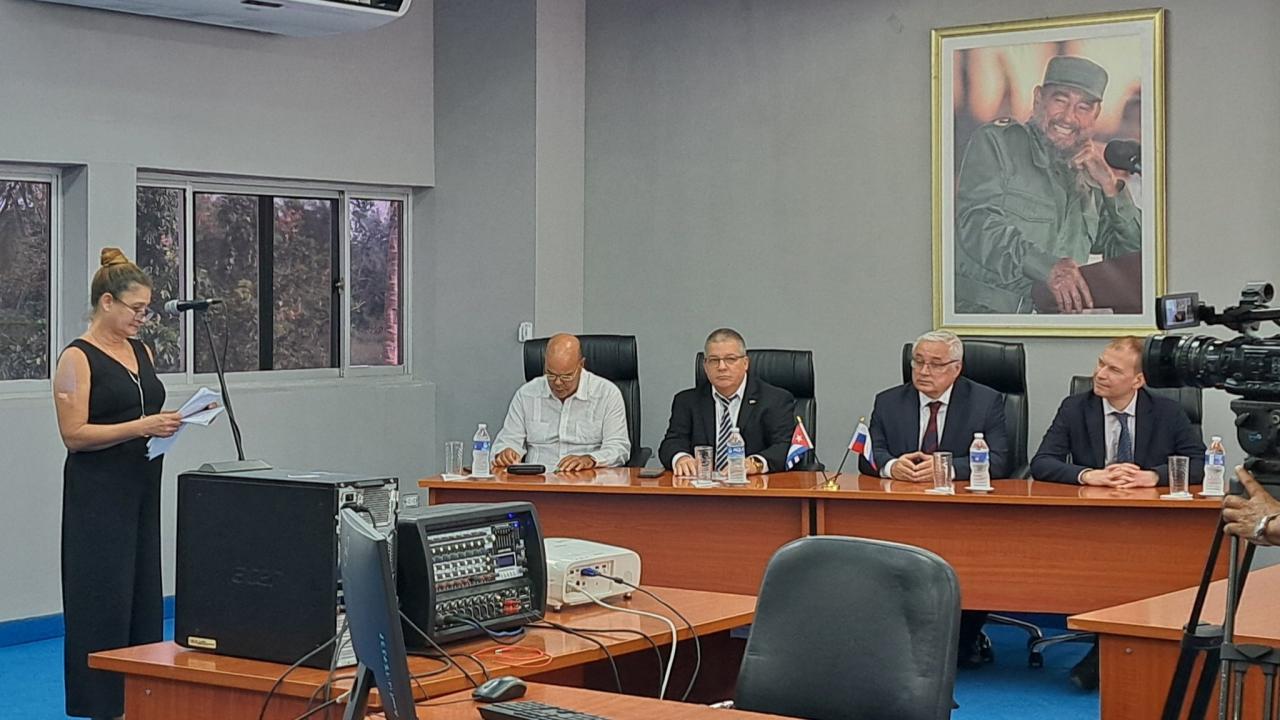 Inauguración en Cuba de una filial del Instituto Energético de Moscú.