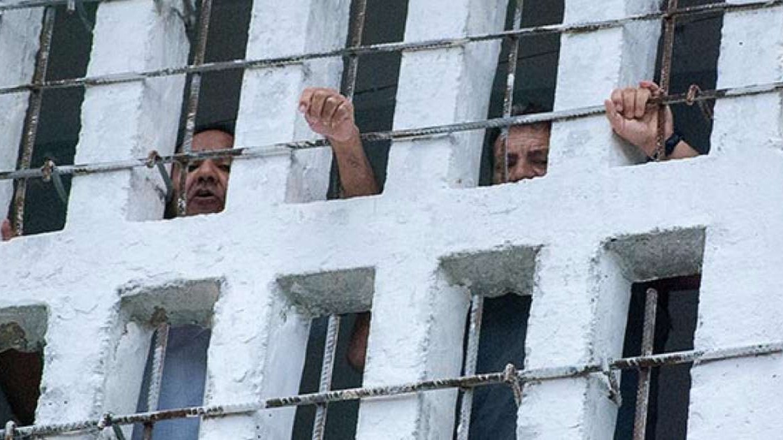 Prisioneros en una cárcel d Cuba