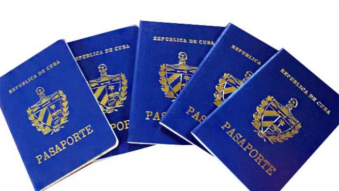 Pasaportes cubanos.