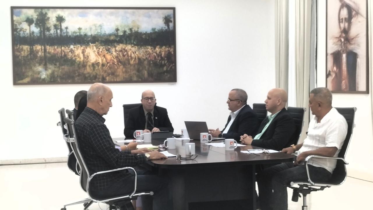 'Round Table' on the 9th Plenary Session of the CCP.