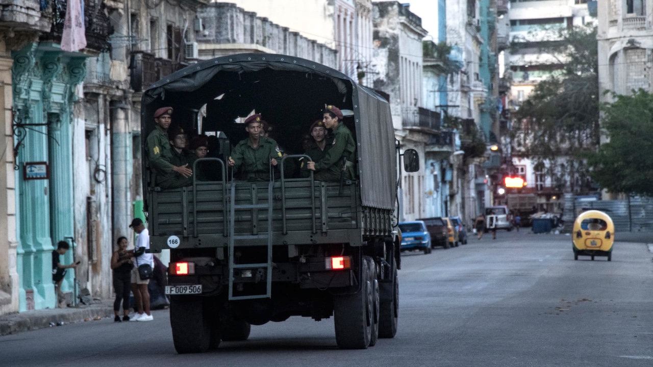 Fuerzas represivas en La Habana en enero de 2025.