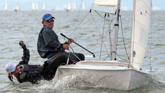 Nélido Manso en una regata.