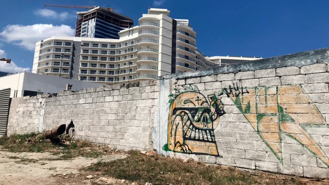 Construcción de hoteles en La Habana.