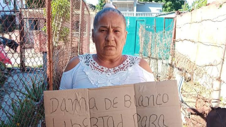 La Dama de Blanco y ex prisionera política cubana Yolanda Santana.