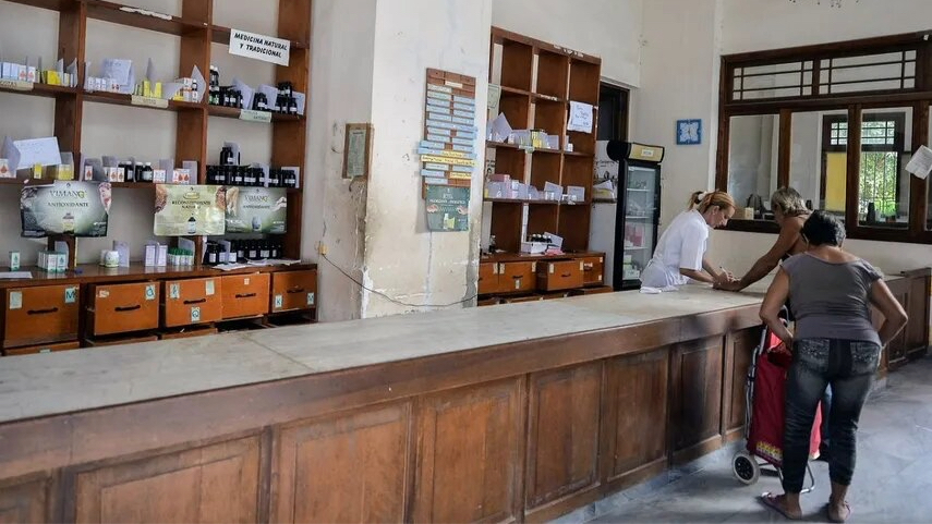 Una farmacia desabastecida de medicamentos en Cuba. 