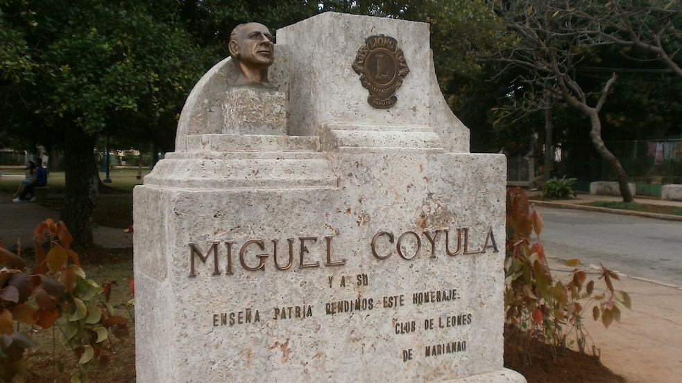 Monumento a Miguel Coyula, Parque de 19 y 30, Marianao.