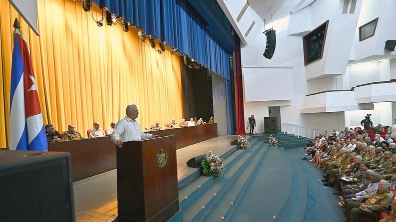 Miguel Díaz-Canel al intervenir en la clausura de la conferencia de la Asociación de Combatientes de la Revolución Cubana.