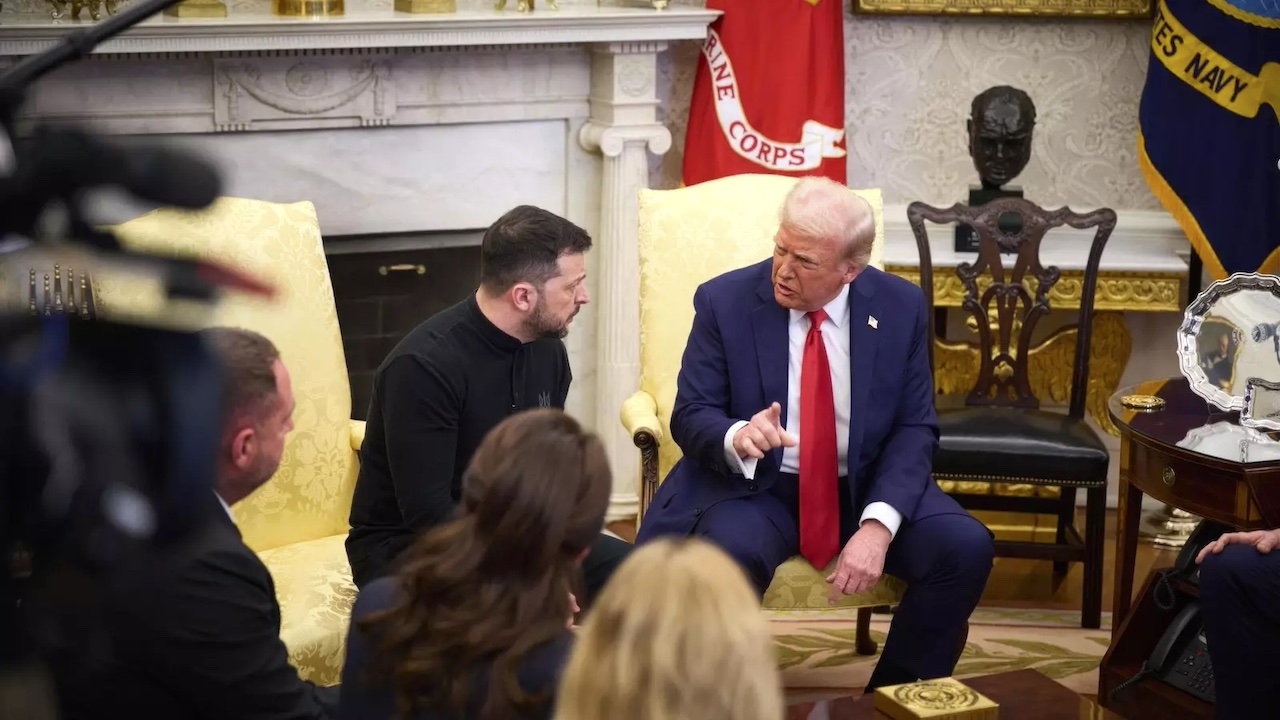 Los presidenes de Ucrania, Volodímir Zelenski, y EEUU, Donald Trump, durante su tensa reunión el 28 de febrero en la Casa Blanca.