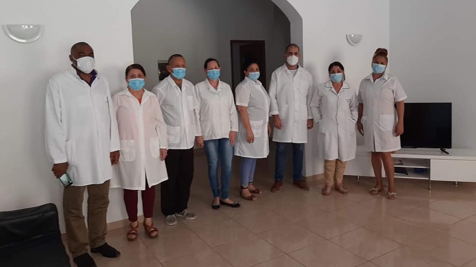 Médicos cubanos exportados a Cabo Verde.